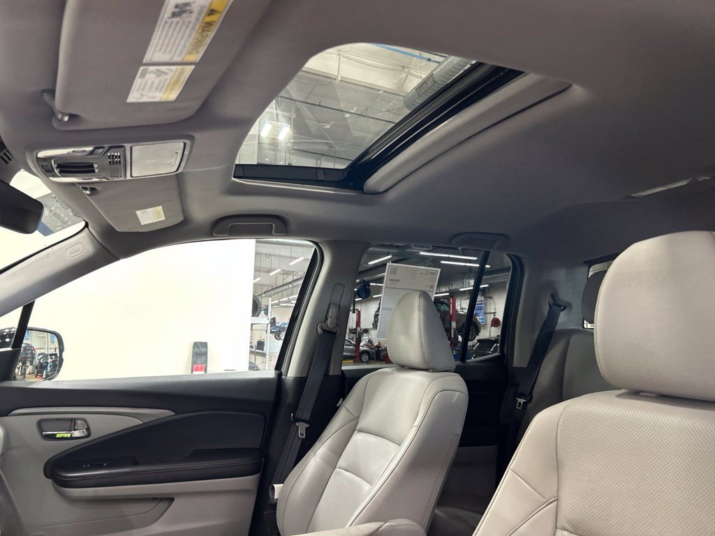 Used 2023 Honda Ridgeline RTL-E image 23