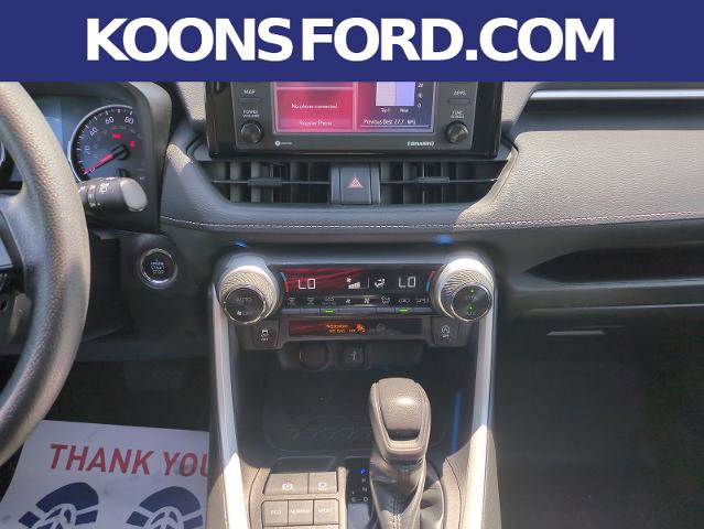 Used 2021 Toyota RAV4 XLE w/ Convenience Package FWD image 17