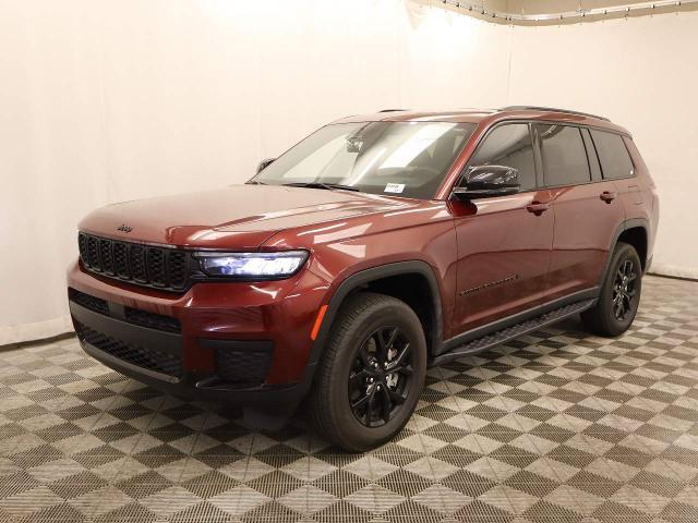 Used 2025 Jeep Grand Cherokee L Laredo AWD/4WD image 3