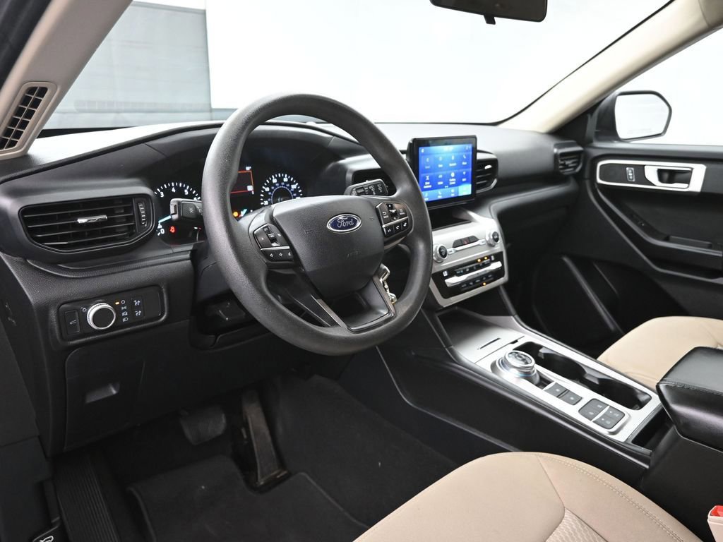 Certified 2021 Ford Explorer 2WD image 47