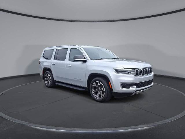 Used 2024 Jeep Wagoneer Series III AWD/4WD image 2