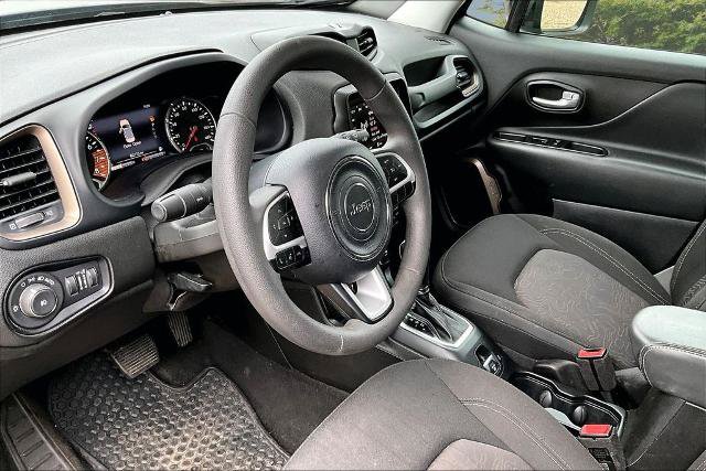 Used 2023 Jeep Renegade Latitude AWD/4WD image 13