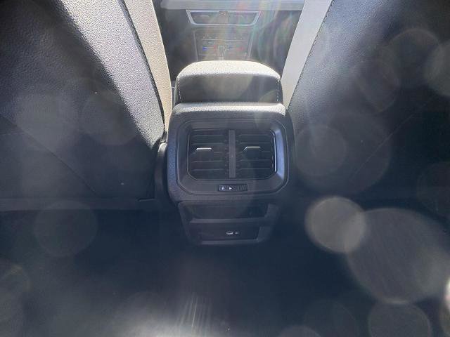 Used 2025 Volkswagen Taos SE image 13