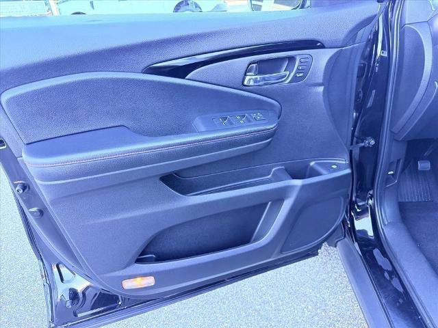 Used 2021 Honda Ridgeline Black Edition image 17