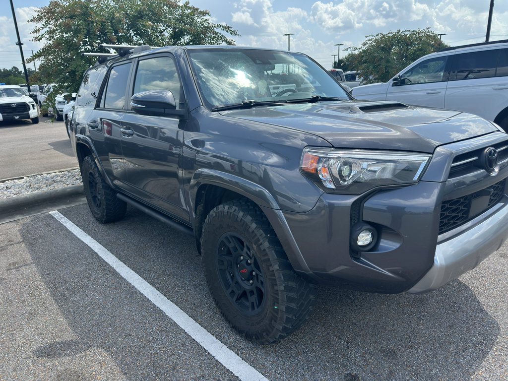 Used 2022 Toyota 4Runner TRD Off-Road Premium AWD/4WD image 3