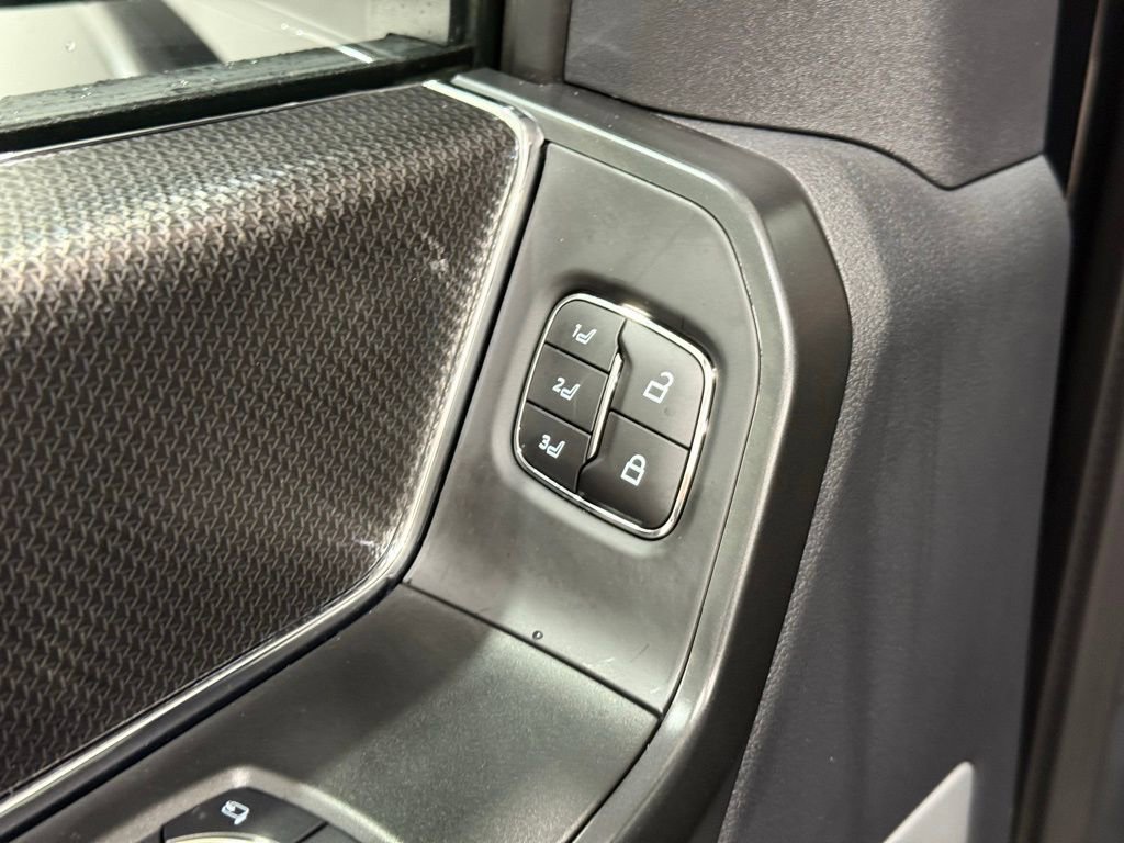 Certified 2025 Ford F150 Raptor image 31