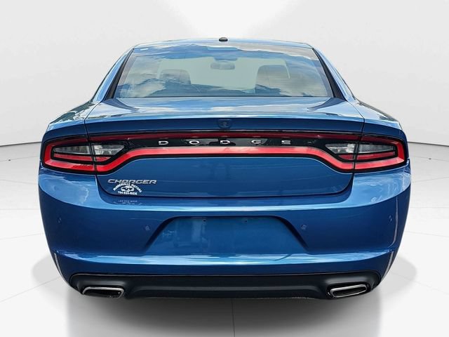 Used 2022 Dodge Charger SXT RWD image 4
