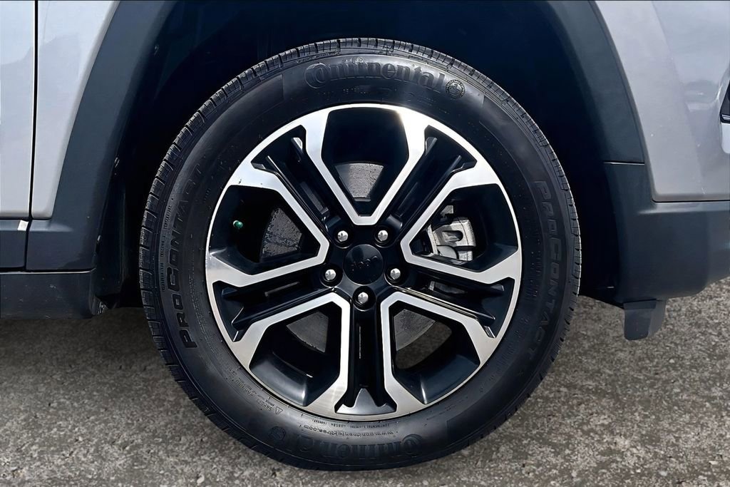 Used 2023 Jeep Compass Limited AWD/4WD image 8