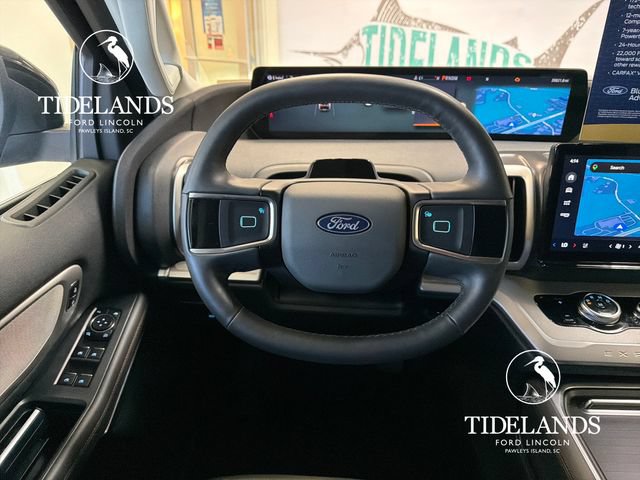 Certified 2025 Ford Expedition Active RWD image 17