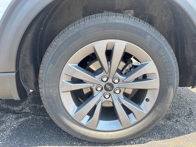 Certified 2025 Ford Explorer Active AWD/4WD image 18