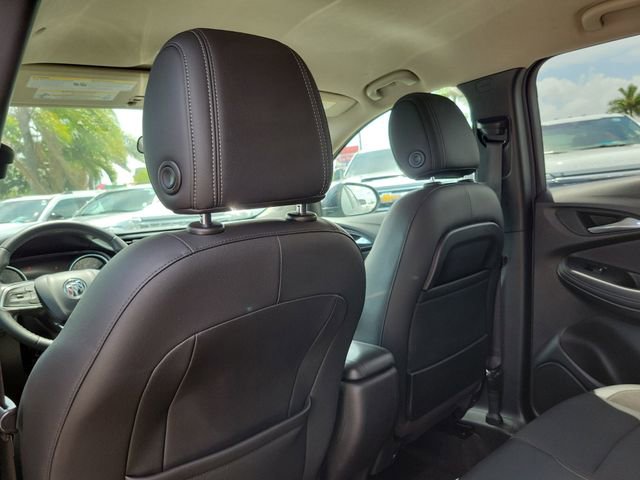 Used 2020 Buick Encore GX Select w/ Sport Touring Package FWD image 11