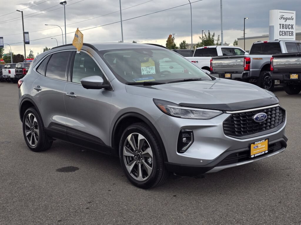 Certified 2023 Ford Escape Platinum AWD/4WD image 4