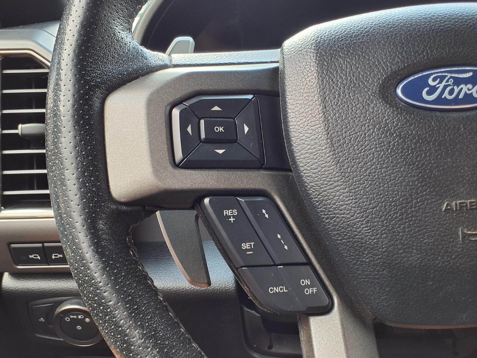 Certified 2019 Ford F150 Raptor w/ Equipment Group 802A Luxury AWD/4WD image 24