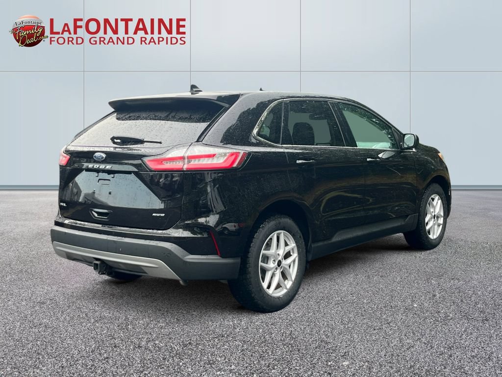 Certified 2023 Ford Edge SEL w/ Convenience Package AWD/4WD image 7