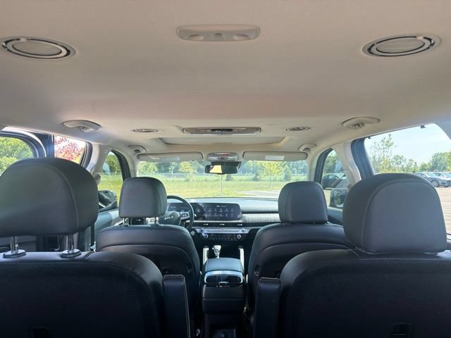 Used 2024 Kia Telluride EX w/ EX Captain's Chair Package AWD/4WD image 13
