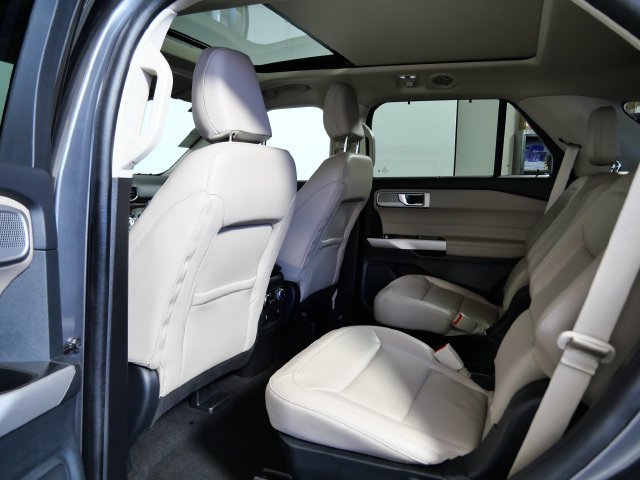 Certified 2024 Ford Explorer Limited w/ Equipment Group 301A AWD/4WD image 12