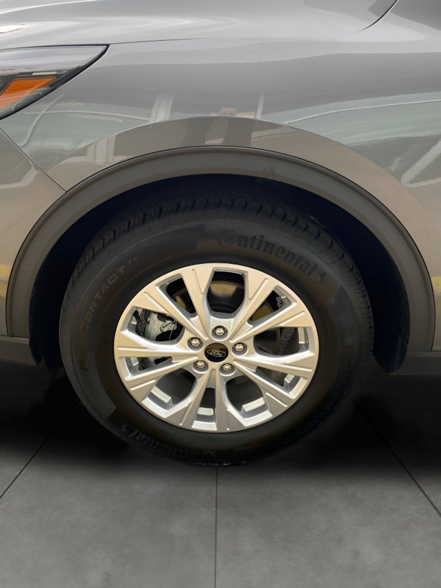 Certified 2023 Ford Escape Active w/ Tech Pack #1 AWD/4WD image 4