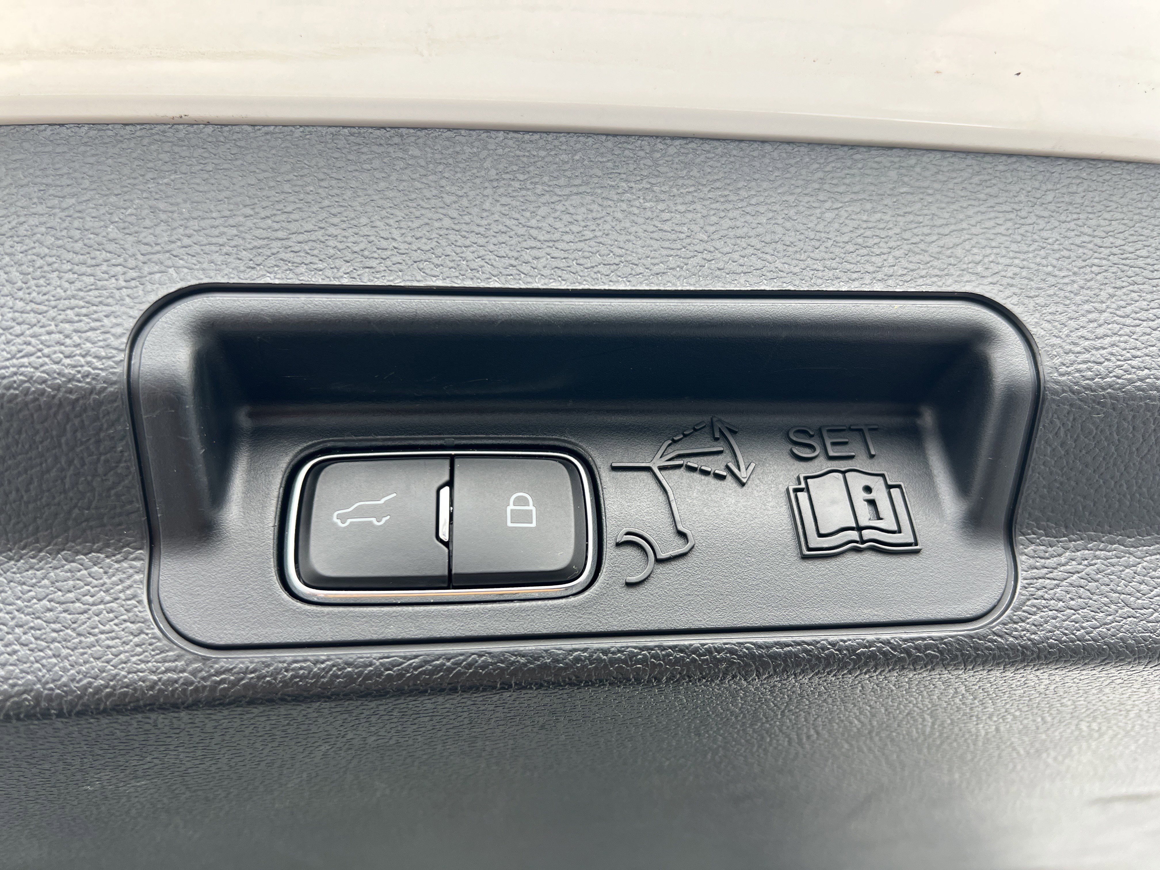 Certified 2023 Ford Explorer ST-Line w/ Class IV Trailer Tow Package image 22