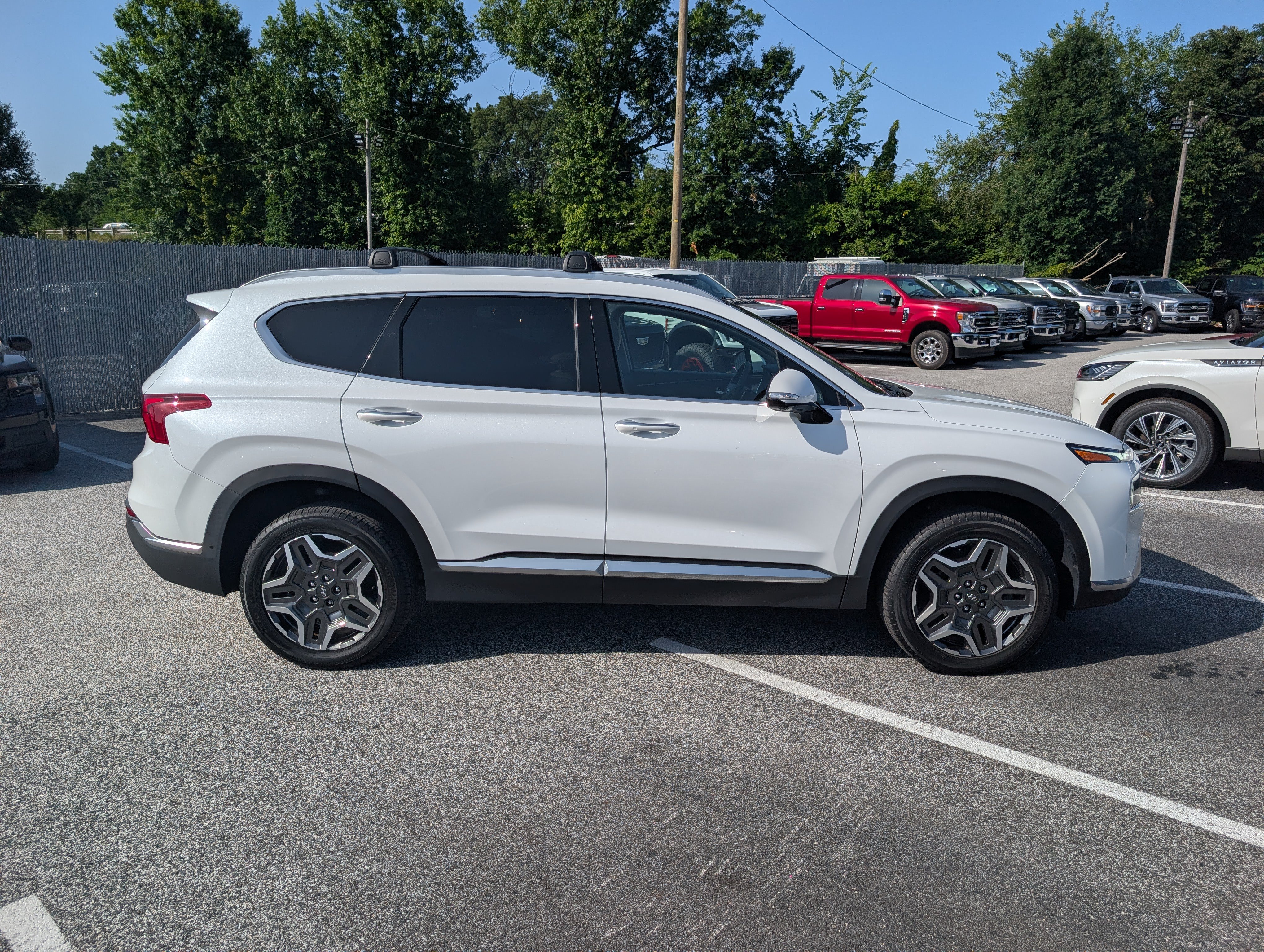 Used 2021 Hyundai Santa Fe Limited w/ Cargo Package AWD/4WD image 8