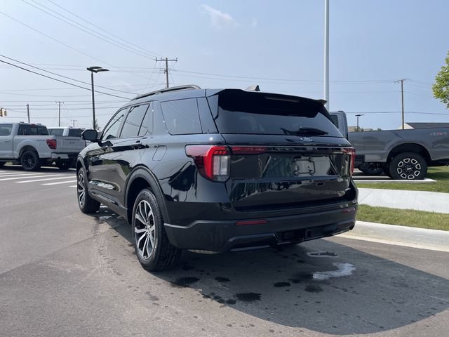 Certified 2026 Ford Explorer ST-Line AWD/4WD image 3