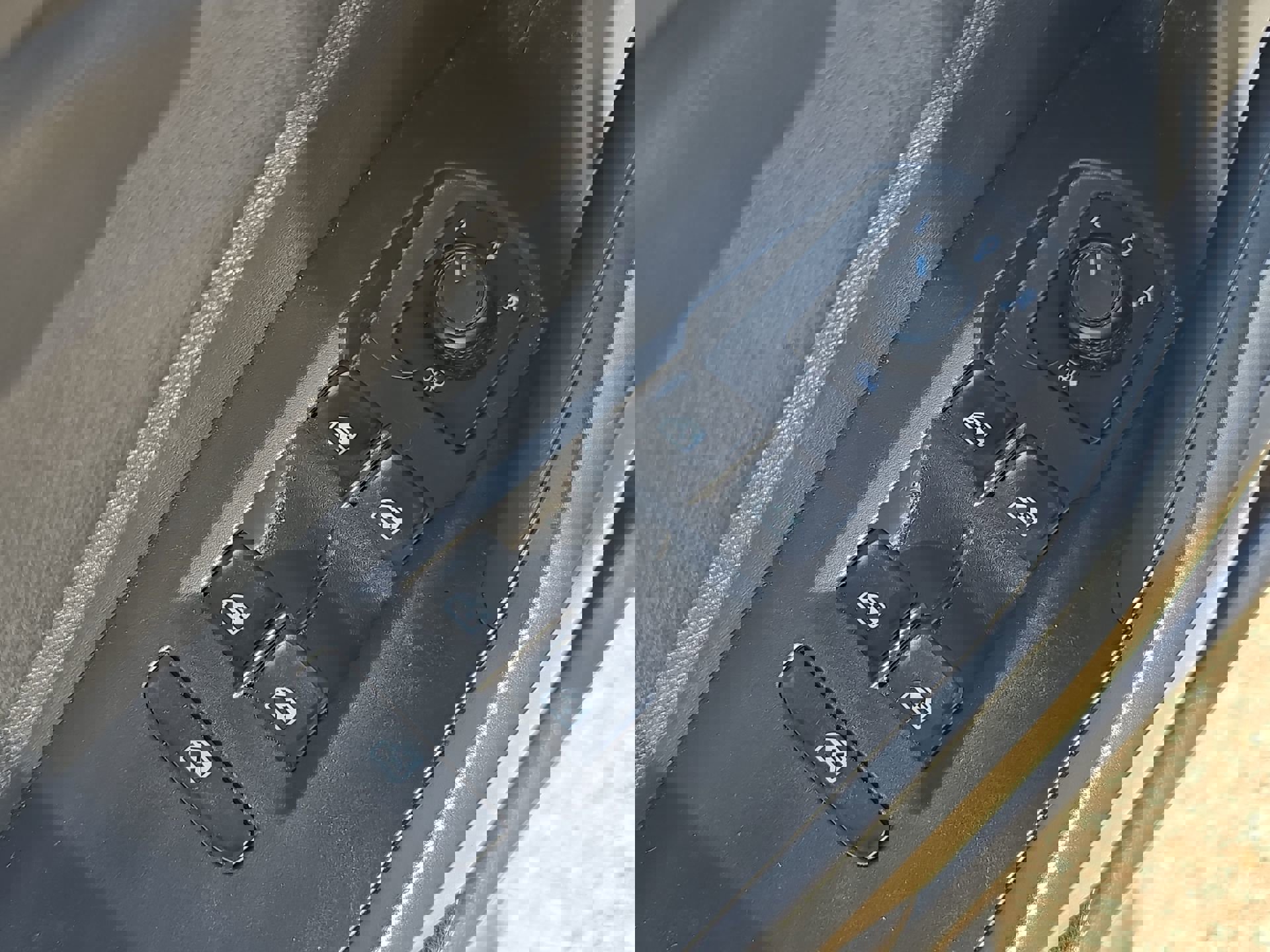 Used 2020 Volkswagen Jetta R-Line image 13