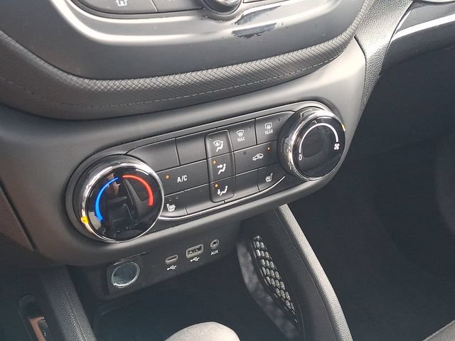 Used 2021 Chevrolet TrailBlazer LT w/ Driver Confidence Package FWD image 15