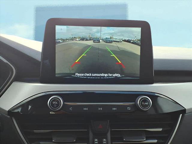 Certified 2022 Ford Escape SE w/ Cold Weather Package image 26