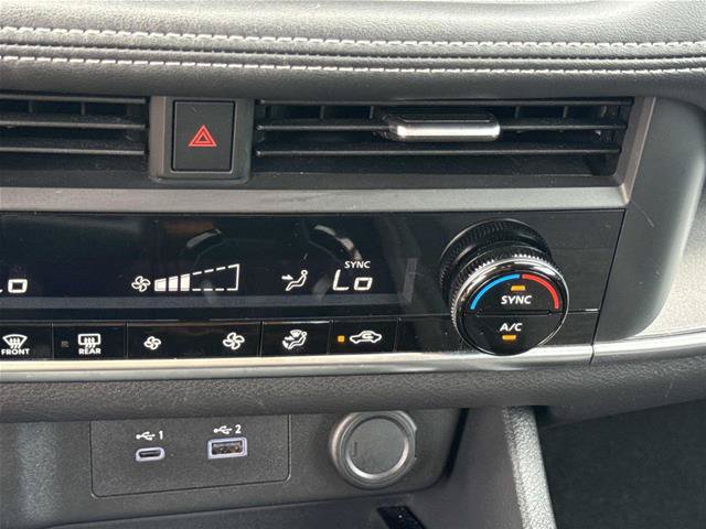 Used 2023 Nissan Rogue SV AWD/4WD image 26