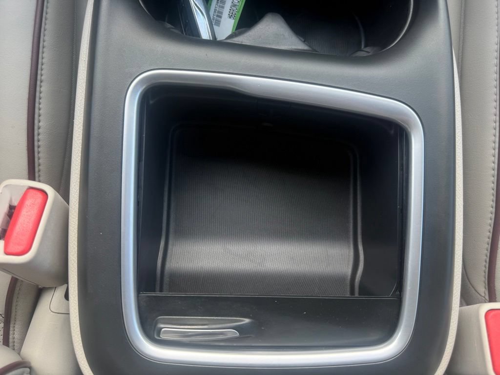 Used 2018 Chrysler Pacifica Limited w/ Advanced Safetytec Group FWD image 31