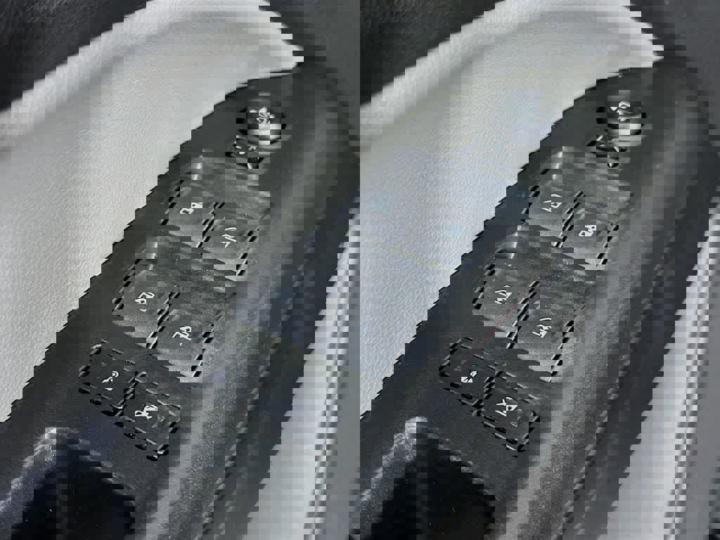 Used 2020 Chevrolet Colorado W/T w/ WT Convenience Package image 28