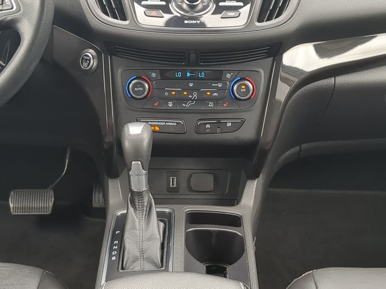 Certified 2017 Ford Escape Titanium FWD image 17