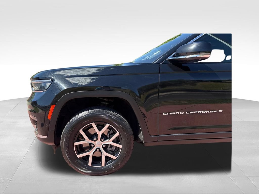 Used 2024 Jeep Grand Cherokee L Limited w/ Luxury Tech Group II AWD/4WD image 37