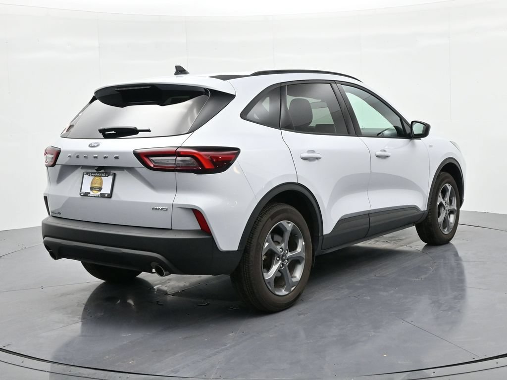 Certified 2025 Ford Escape ST-Line AWD/4WD image 6