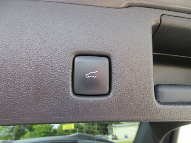 Certified 2025 Ford Escape ST-Line Select AWD/4WD image 31