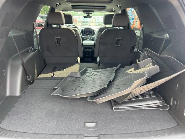 Used 2023 Chevrolet Traverse LT w/ LT Premium Package AWD/4WD image 24