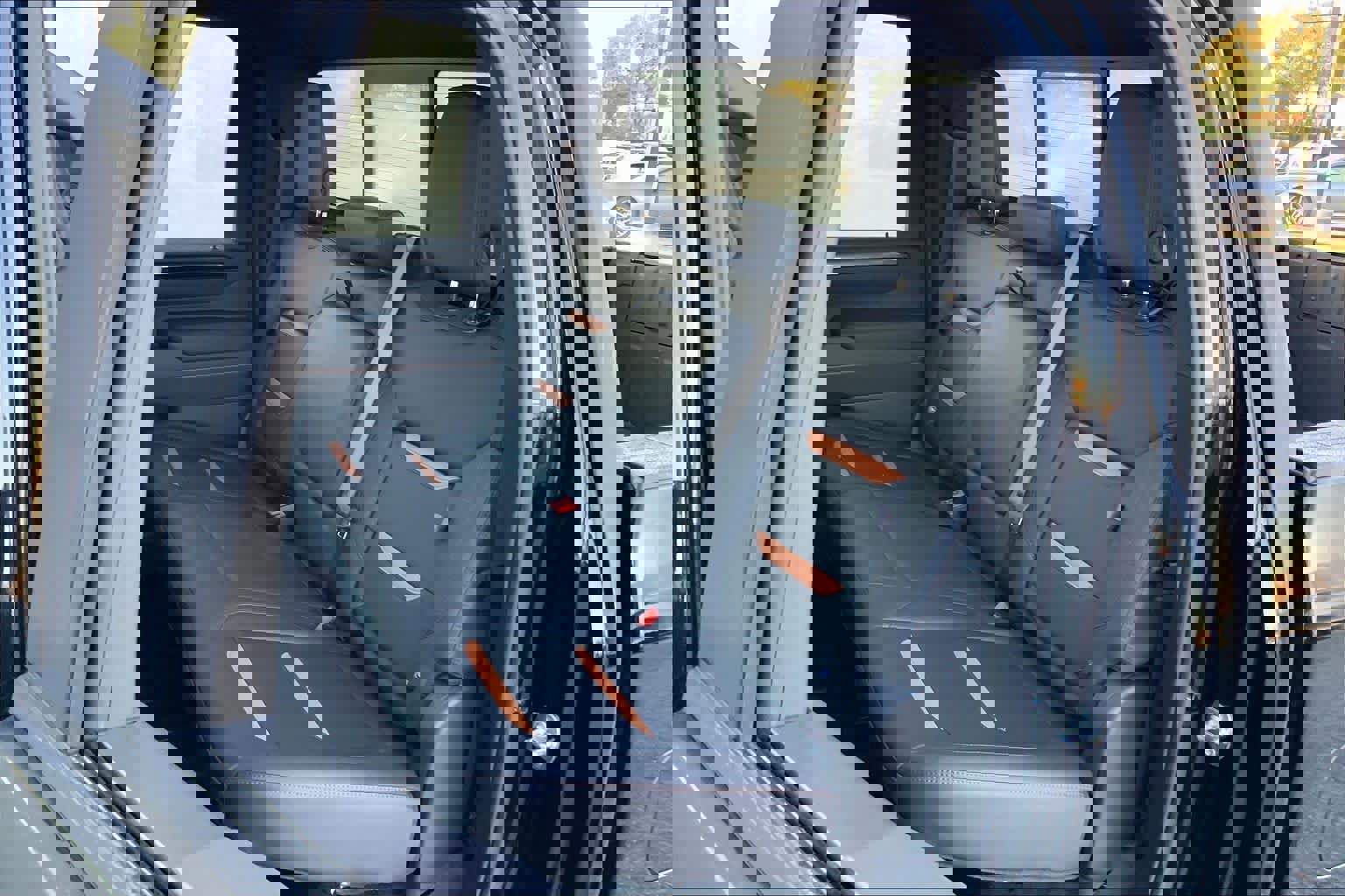 Used 2025 GMC Sierra 2500 AT4 w/ AT4 Premium Plus Package image 20