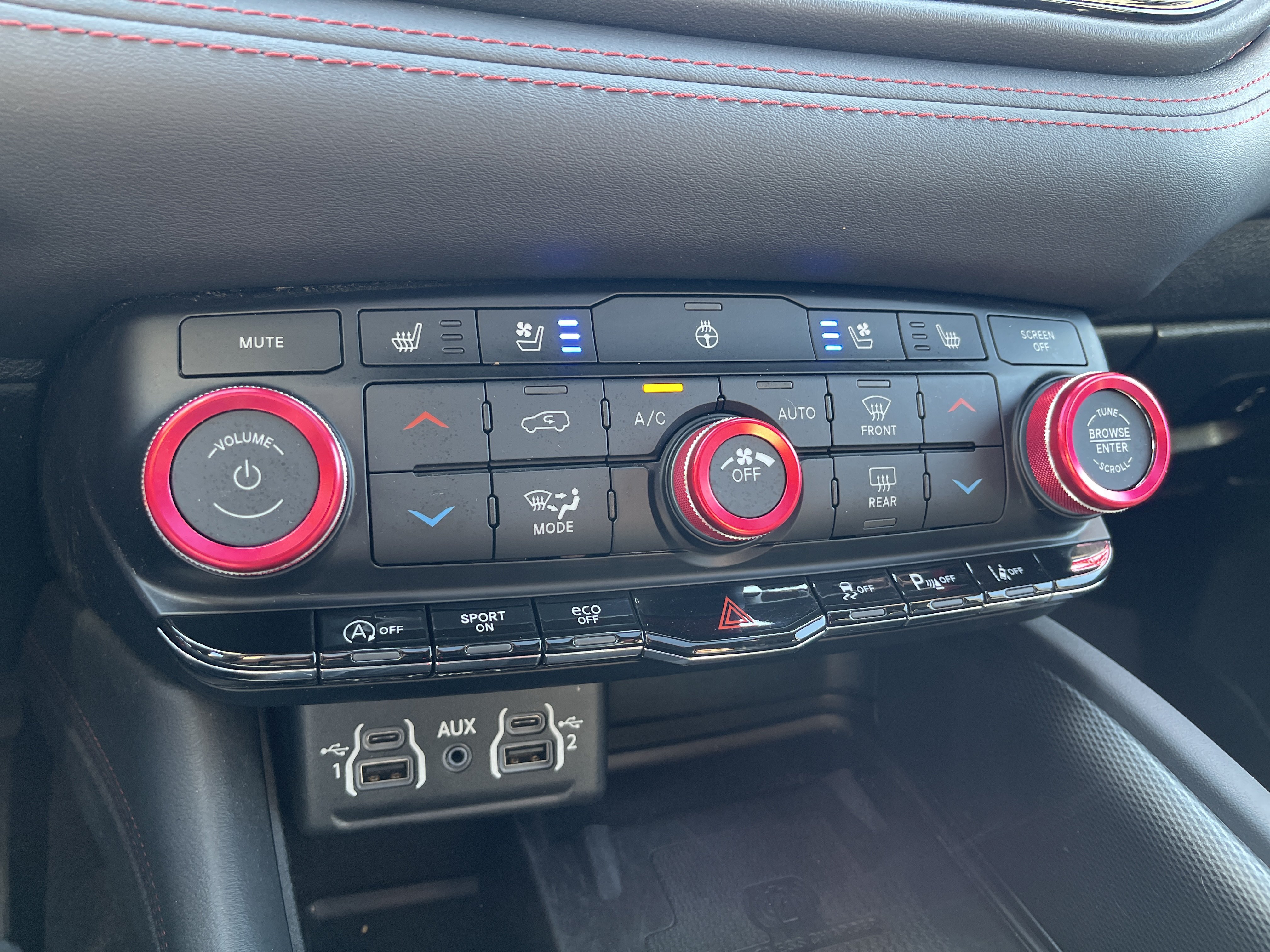 Used 2023 Dodge Durango GT AWD/4WD image 23