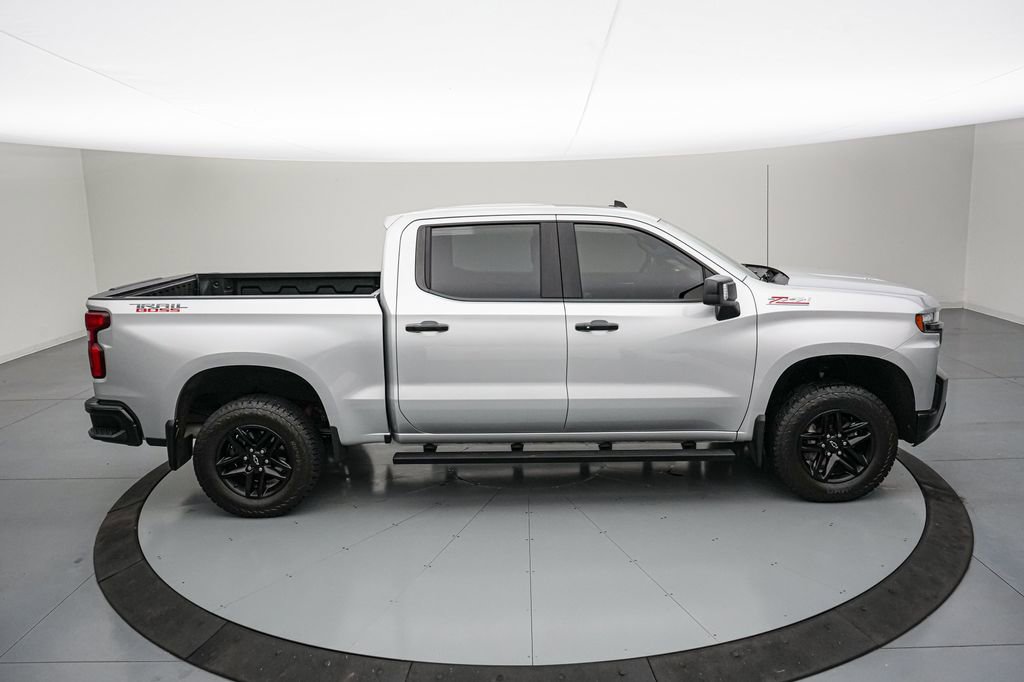 Used 2021 Chevrolet Silverado 1500 LT Trail Boss w/ Convenience Package II AWD/4WD image 3