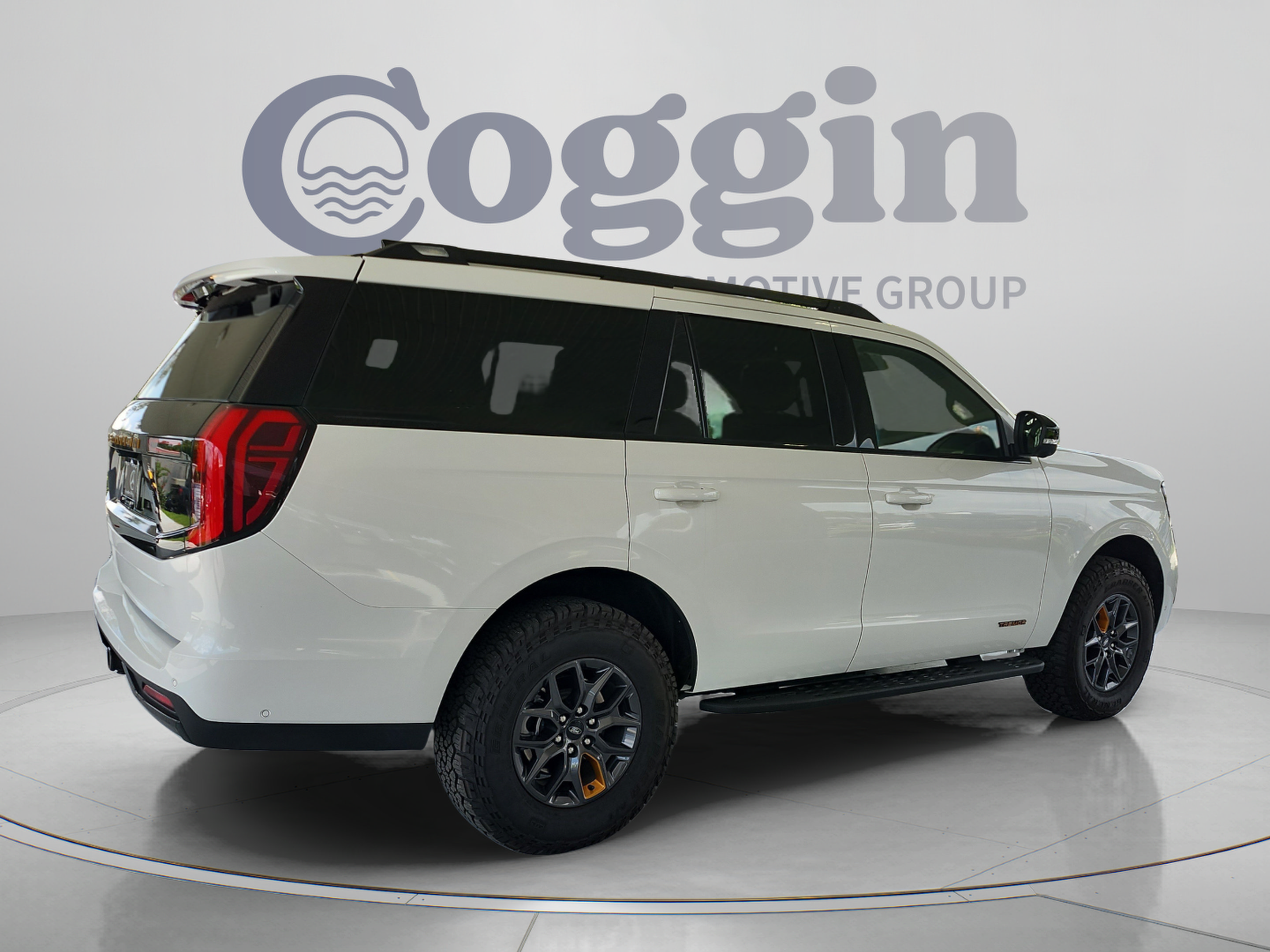 Certified 2025 Ford Expedition Tremor AWD/4WD image 4