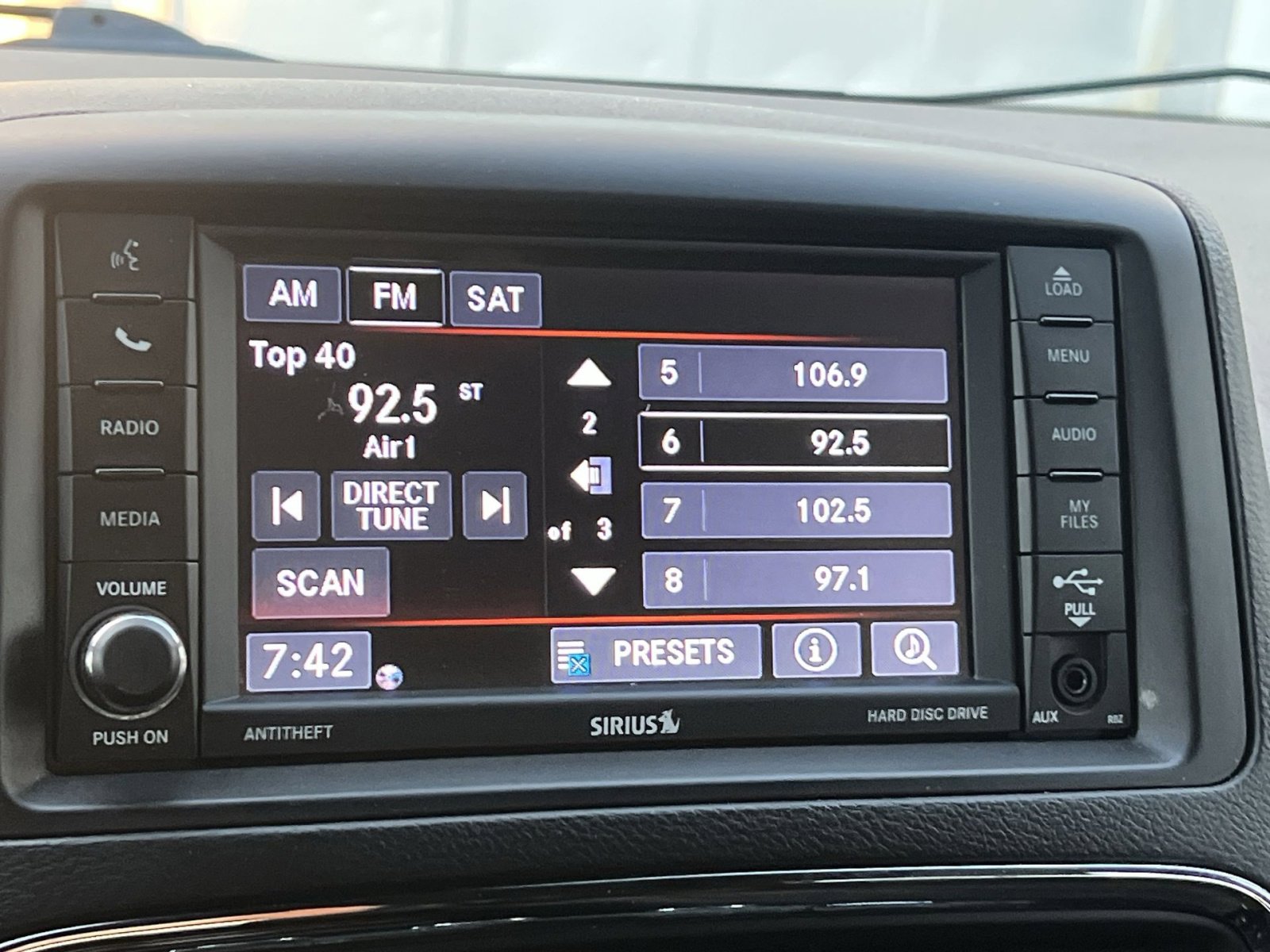 Used 2019 Dodge Grand Caravan SE FWD image 26