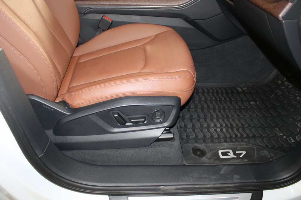Used 2025 Audi Q7 3.0T Premium Plus w/ Premium Plus Package image 10