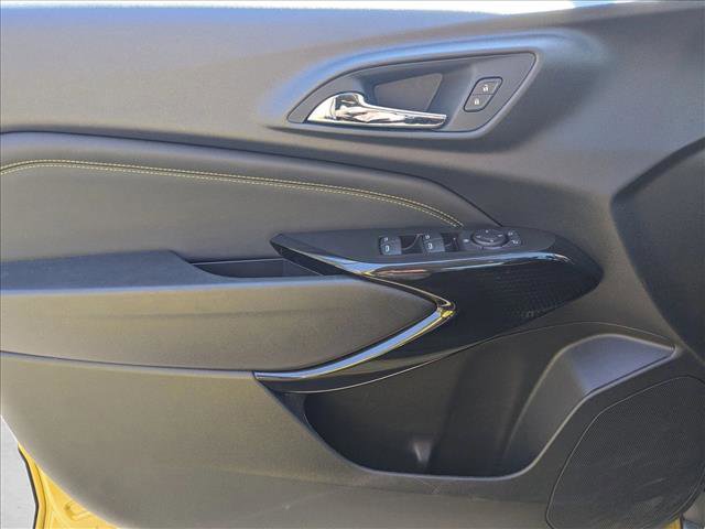 Used 2025 Chevrolet Trax ACTIV w/ Driver Confidence Package image 9