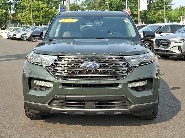 Certified 2022 Ford Explorer XLT w/ Equipment Group 202A AWD/4WD image 2