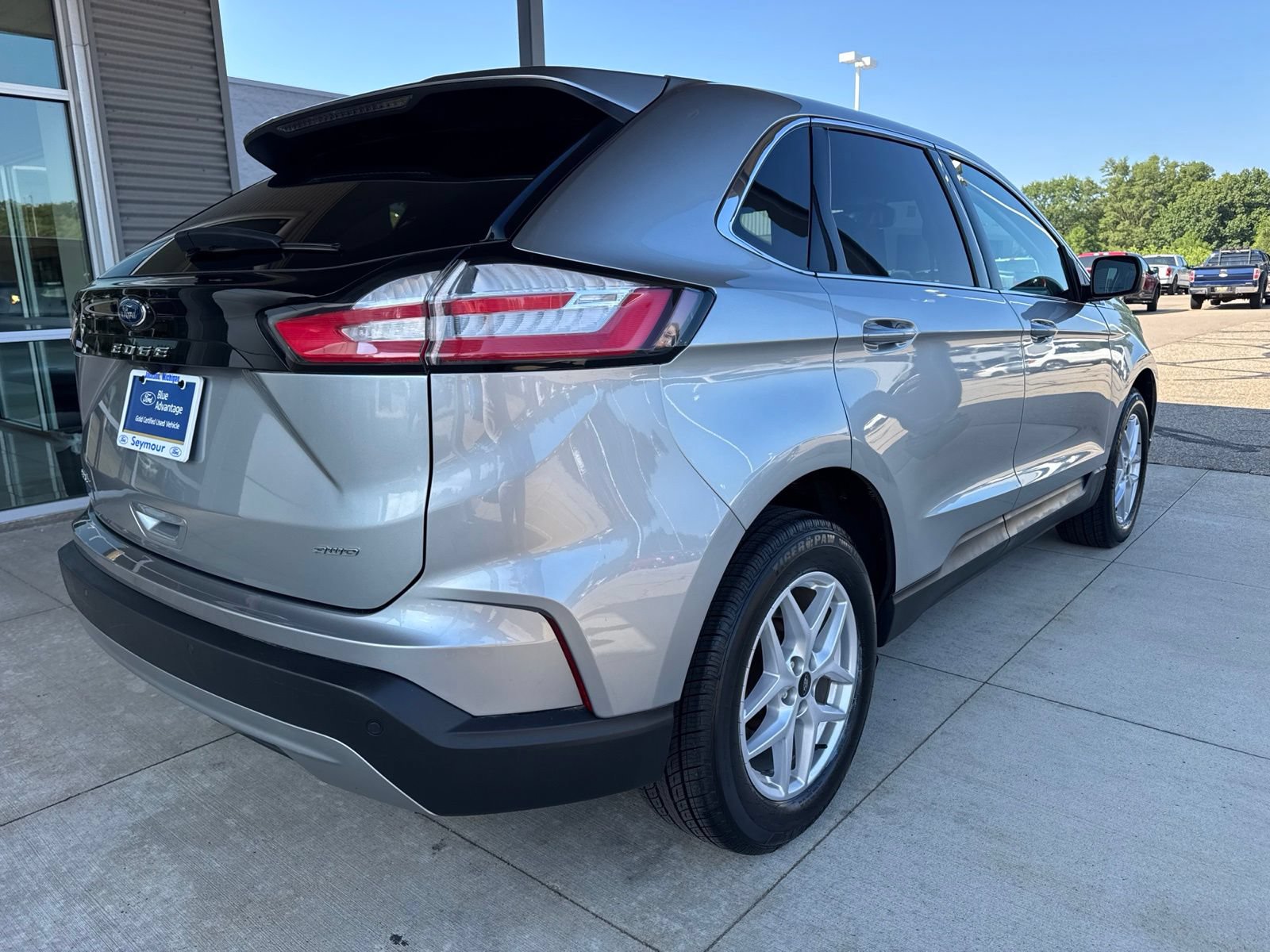 Certified 2024 Ford Edge SEL w/ Convenience Package AWD/4WD image 8