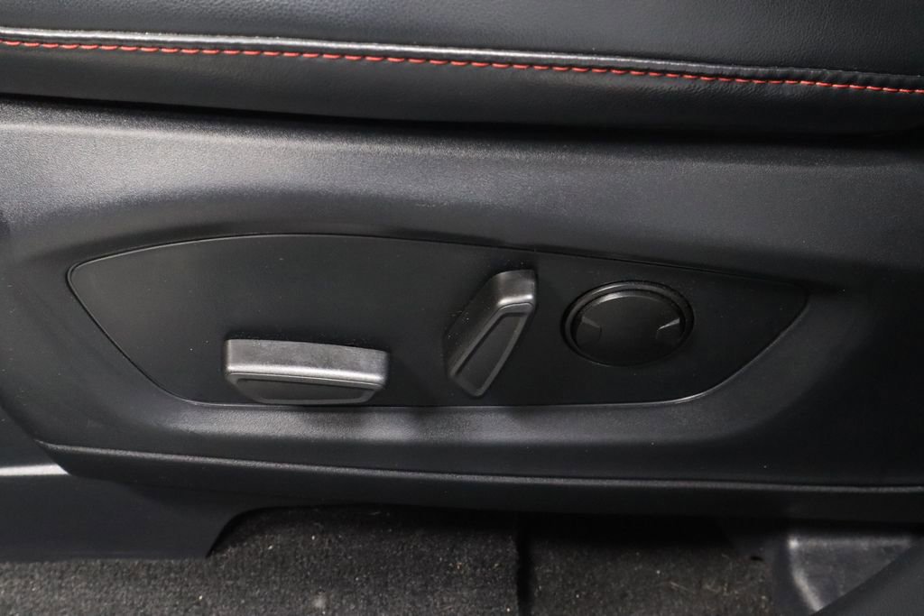 Certified 2025 Ford Explorer ST-Line w/ ST-Line Street Pack image 24