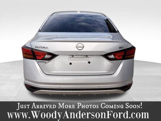 Used 2023 Nissan Altima 2.5 SV image 5