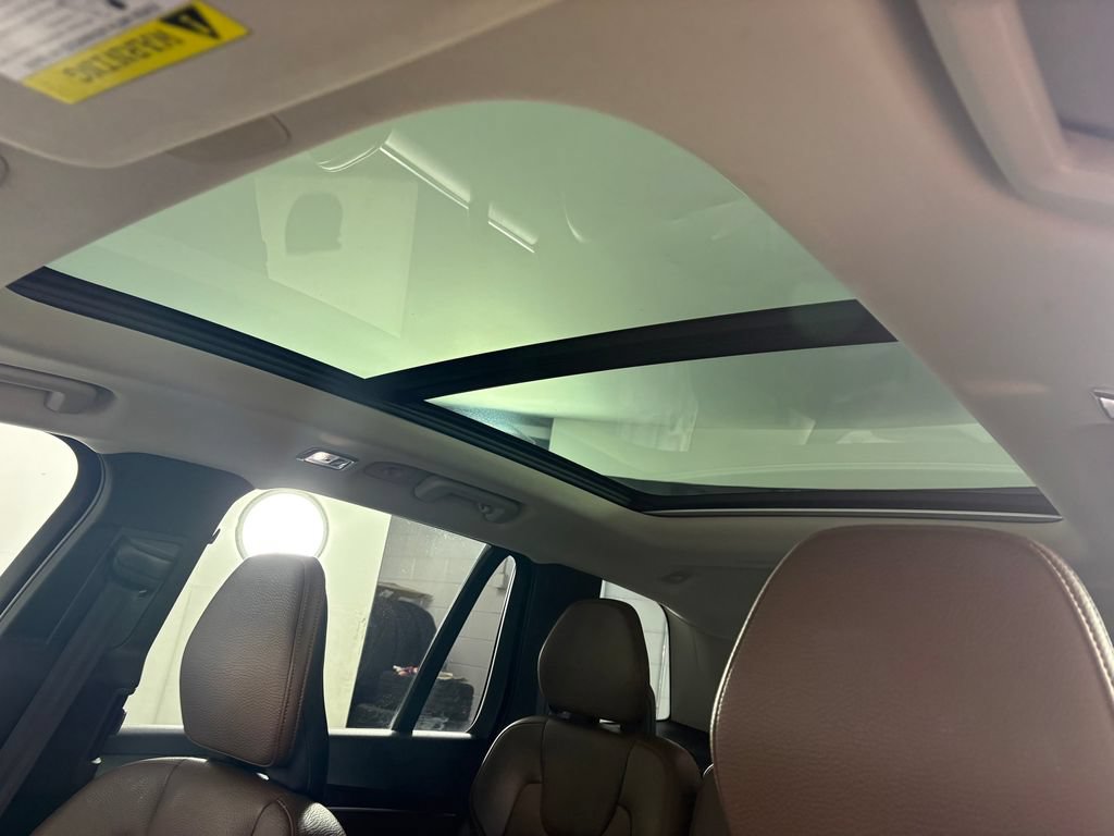 Used 2019 Volvo XC90 T6 Momentum w/ Advanced Package AWD/4WD image 24