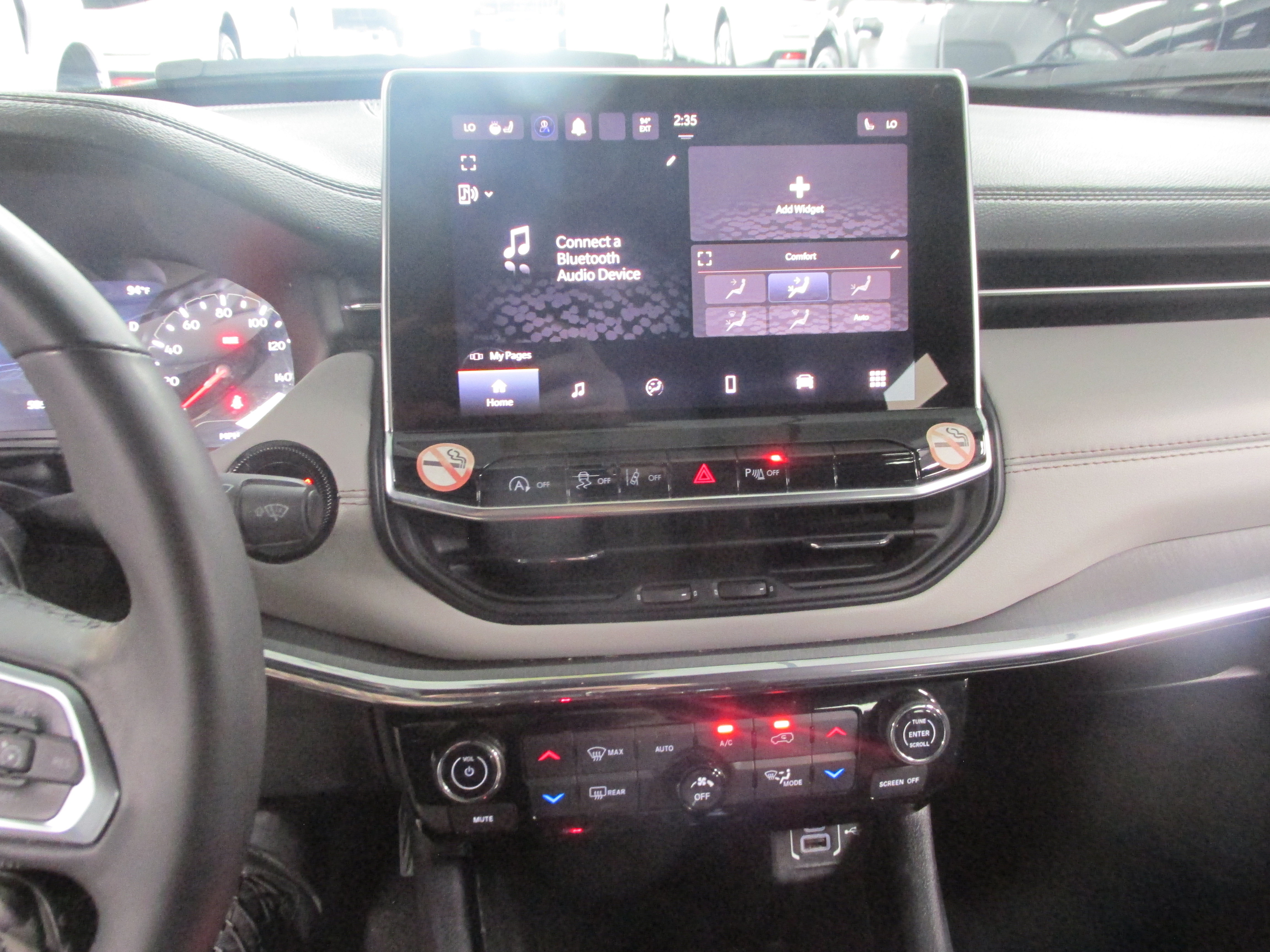 Used 2024 Jeep Compass Limited AWD/4WD image 35