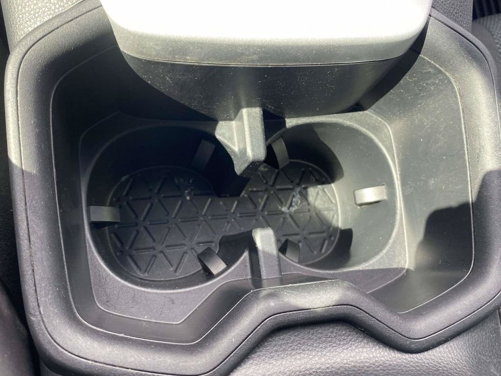 Used 2024 Toyota RAV4 XLE w/ Convenience Package FWD image 31