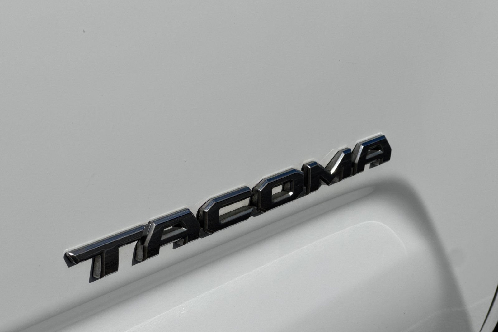 Used 2019 Toyota Tacoma TRD Off-Road w/ Technology Package RWD image 28